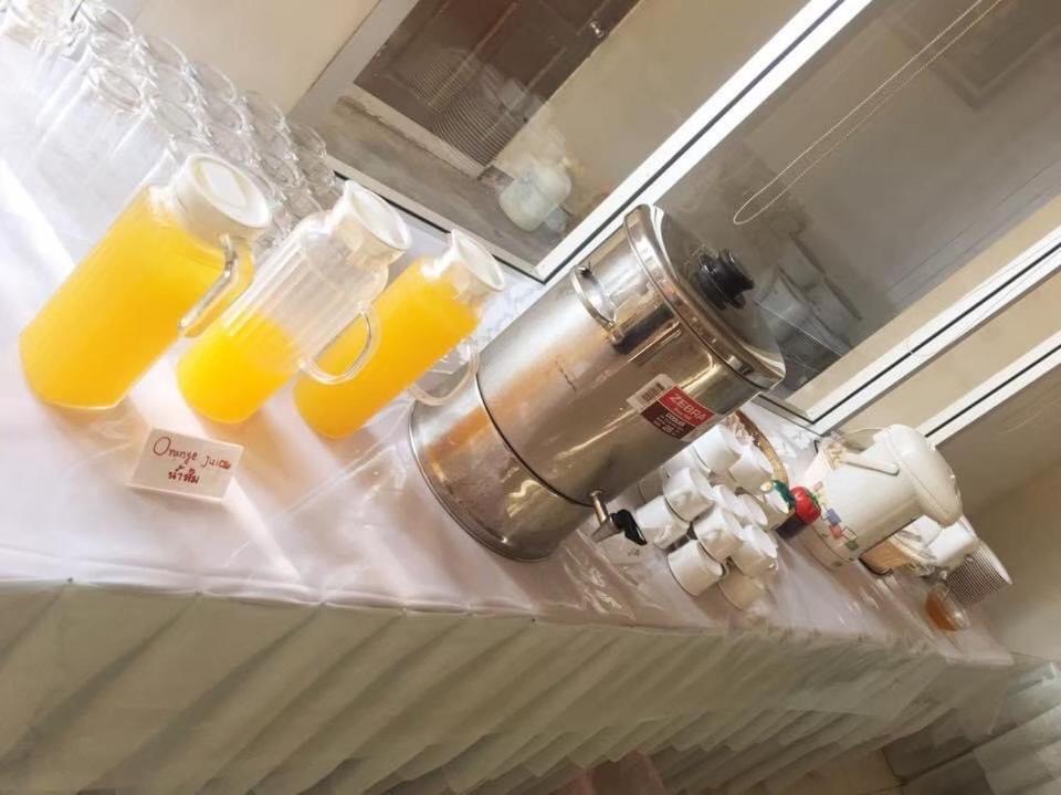 KP hotel Kumphawapi Eksteriør billede
